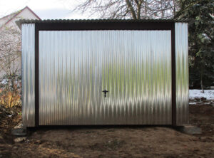 Garaż blaszany 35x5 spad na tył brama uchylna