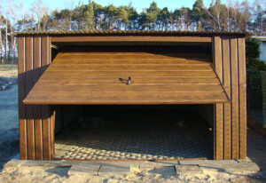 garaż blaszany 3,5 x 6 orzech spad na tył szeroki panel