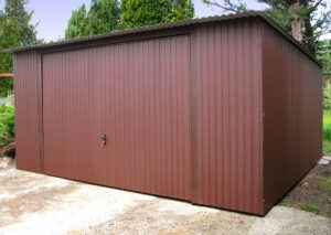 garaż blaszany 5x5 spad na tył brama uchylna